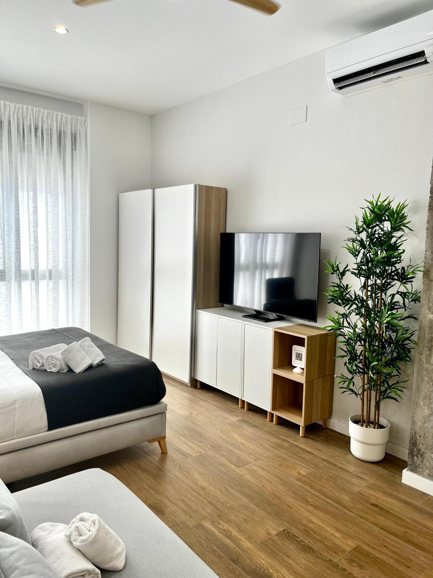 Travel Habitat Mediterranean Suites Valencia Habitación foto